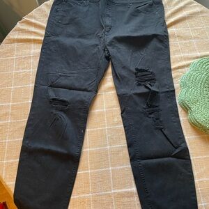 Women’s Black Distressed Jeans